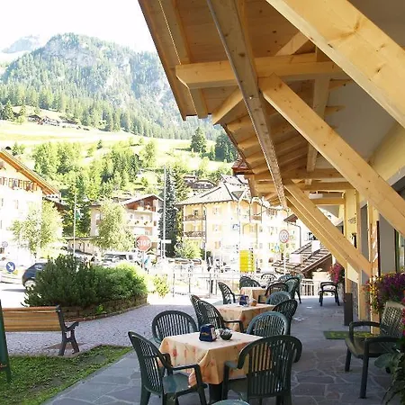 Hotel Ladina
