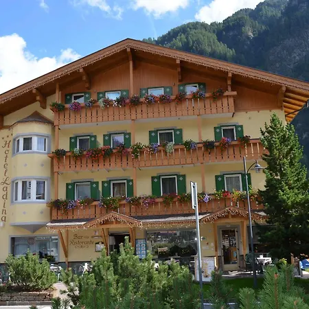 Ladina Hotel