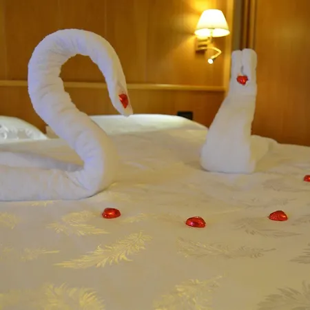 Ladina Hotel